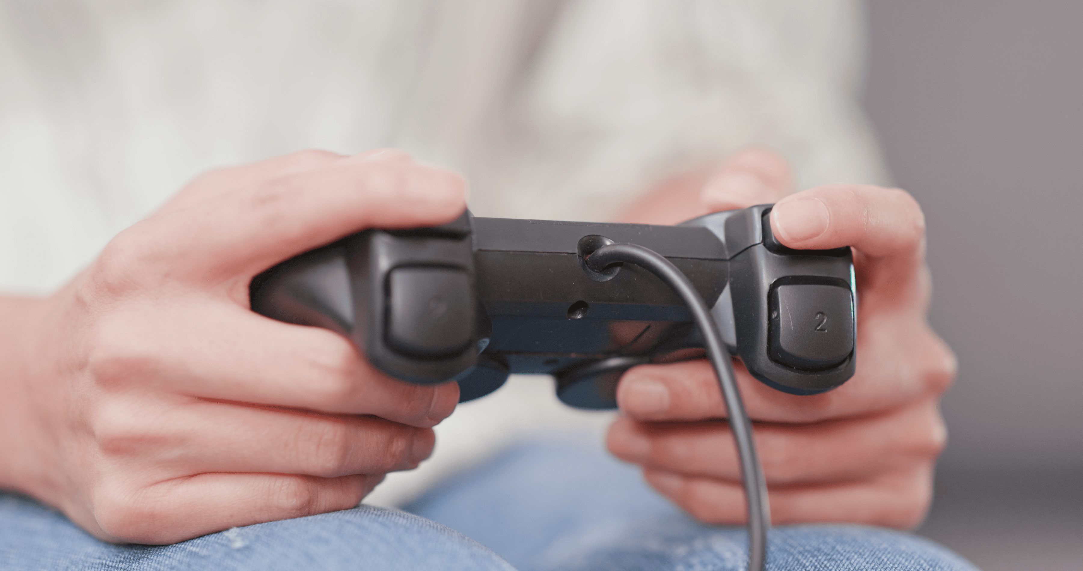 Can Online Games Play a Positive Role in Bipolar Disorder?